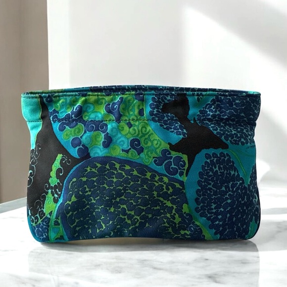 Gucci Blue & Green Abstract Print Cosmetic Pouch - Rare - Picture 3 of 10